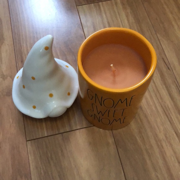 Rae Dunn gnome sweet gnome candle with hat - Picture 7 of 9